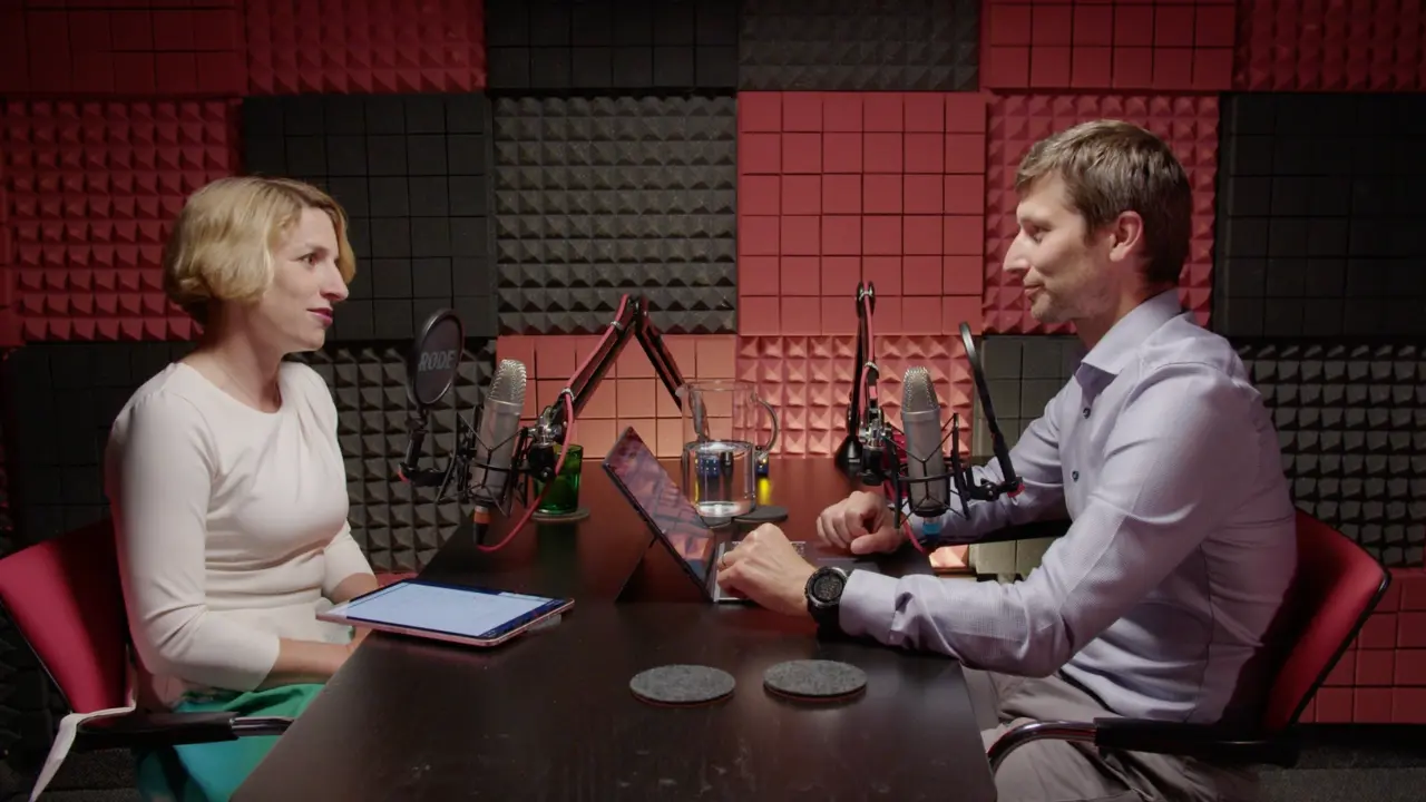 Srovnání akcií a nemovitostí: Co je lepší a kdy?