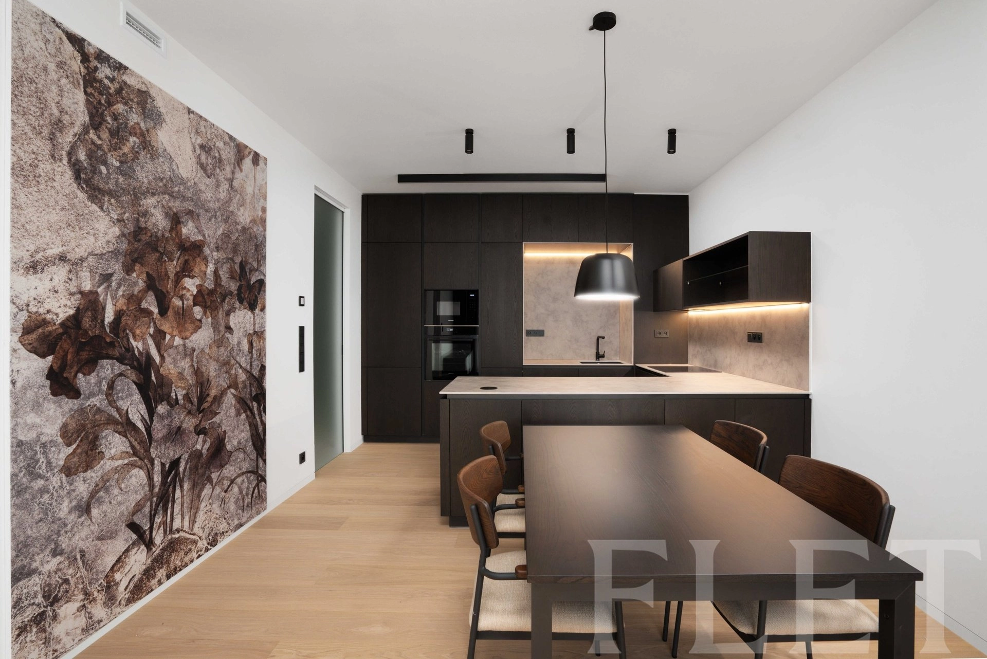 Pronájem bytu 2+kk s garáží - 61 m², Vítězné náměstí, Praha 6 - Bubeneč