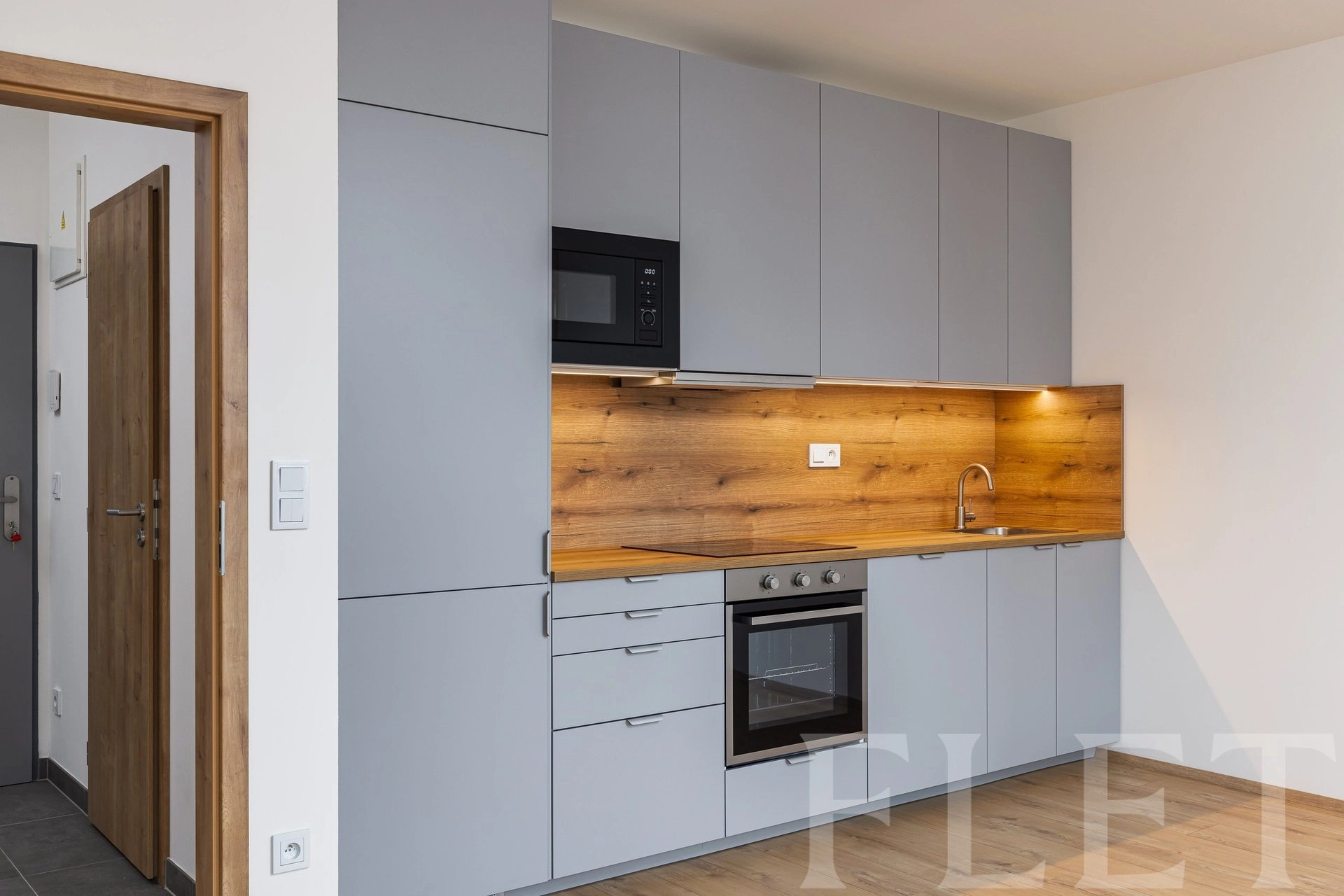 Pronájem bytu 1+kk 31 m² s balkónem, Fabiánové, Praha 5 - Hlubočepy