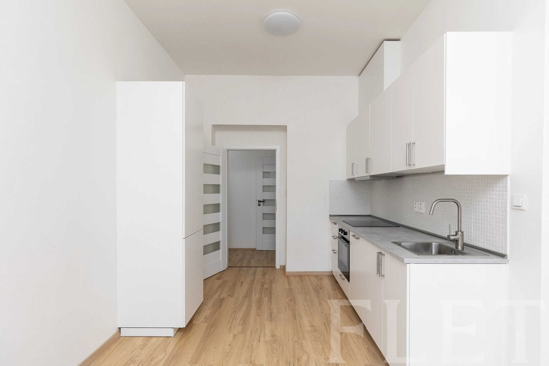 Pronájem, Byty 1+kk, 34 m² - Františka Kadlece, Praha 8 - Libeň