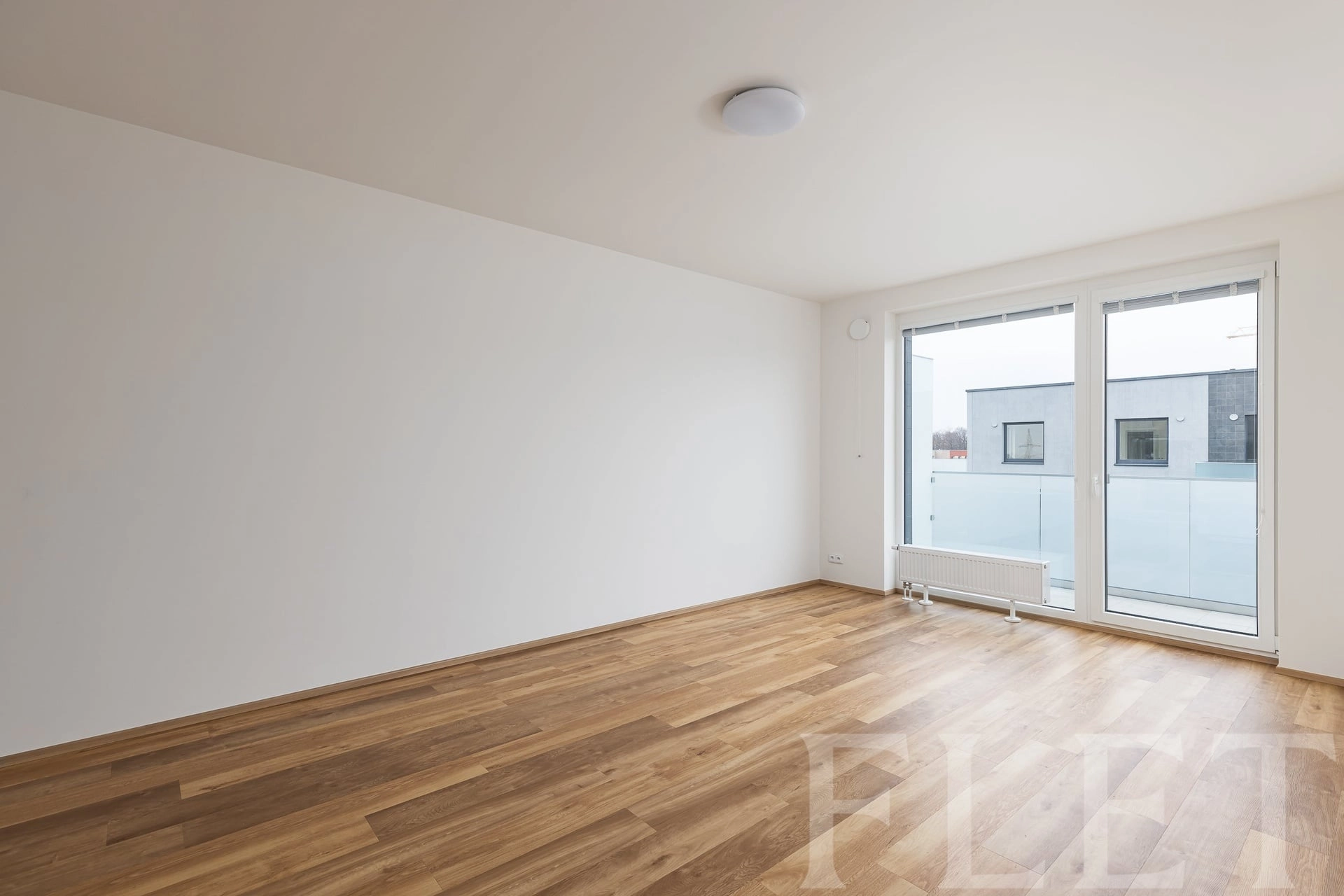 Pronájem bytu 2+kk 55 m² s garážovým stáním, Čakovická, Praha 9 - Prosek