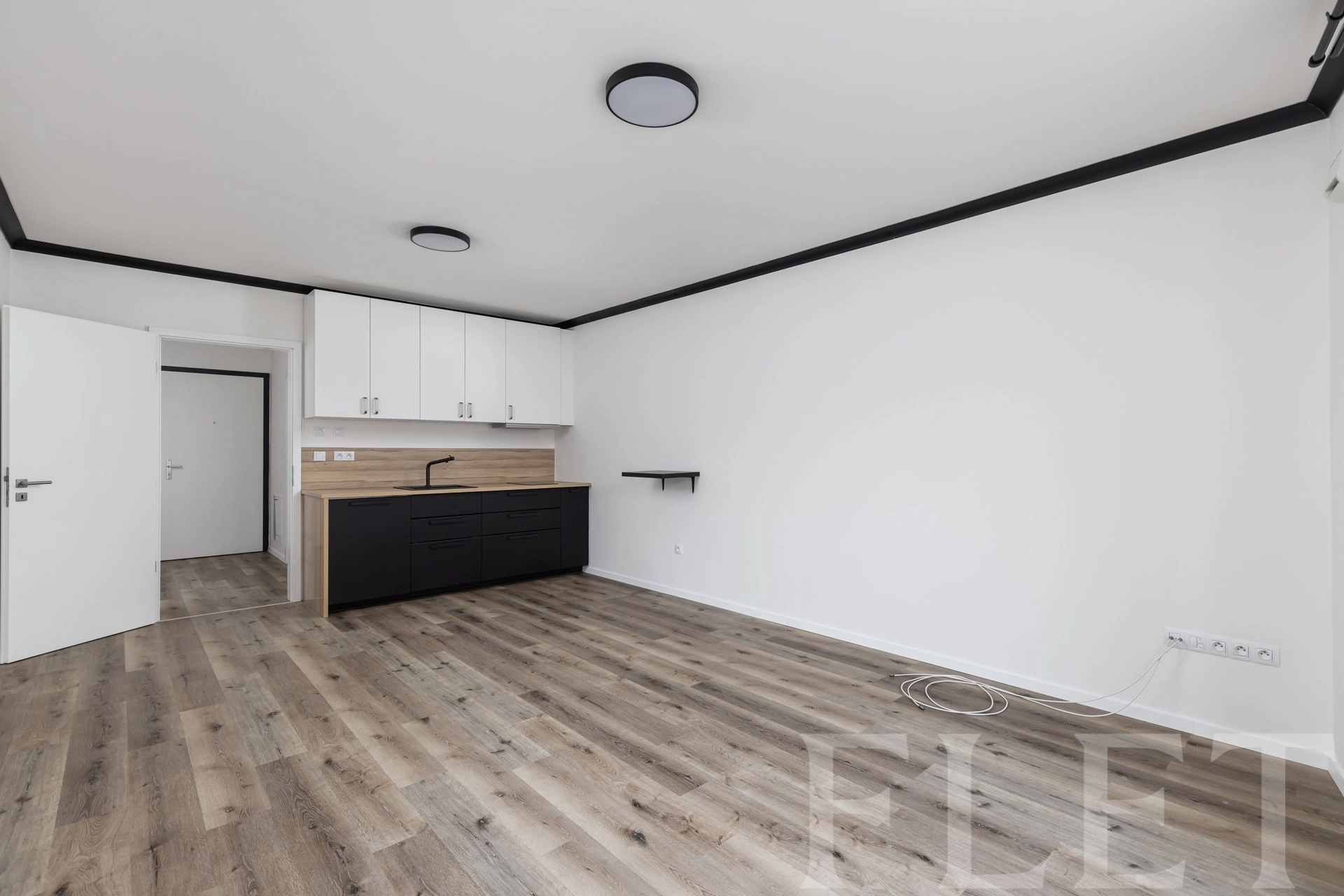 Pronájem bytu 1+kk, 36 m² - Pod Barvířkou, Praha 5 - Smíchov