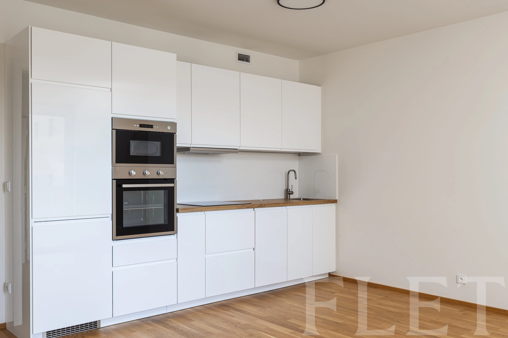 Pronájem bytu 1+kk 37 m², Fafkových, Praha 9 - Vysočany
