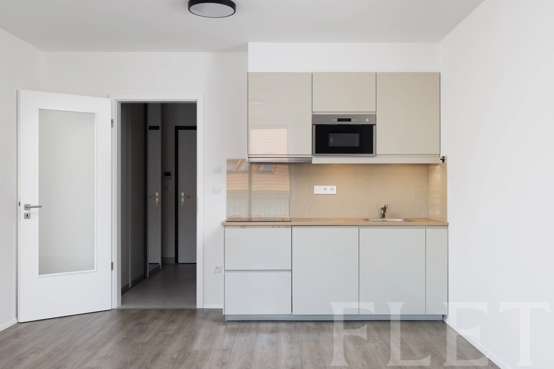 Pronájem bytu 1+kk 36 m², Pod Barvířkou, Praha 5 - Smíchov