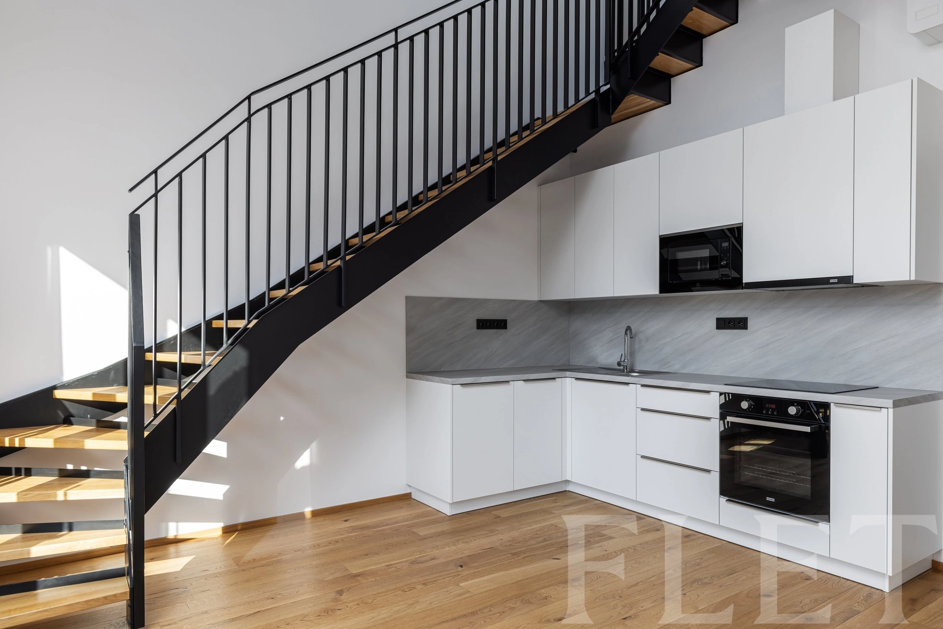 Pronájem bytu 2+kk 54 m², Vrtbova, Praha 4 - Nusle