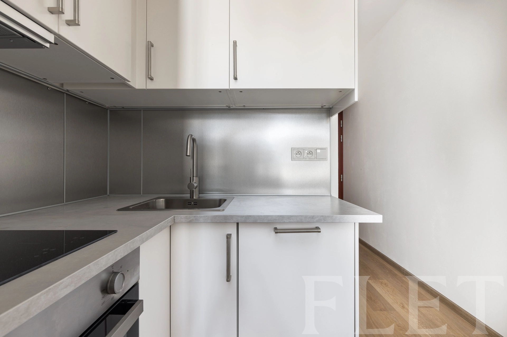 Pronájem, Byty 1+kk, 28 m² - Milíčova, Praha 3 - Žižkov