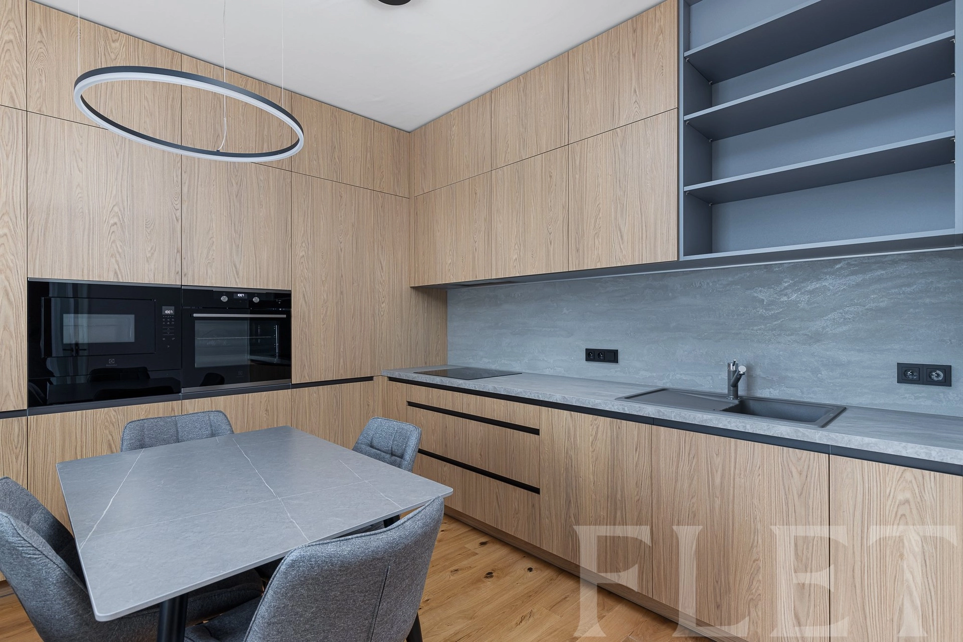 Pronájem bytu 2+kk 58 m², Mužíkova, Praha 4 - Nusle