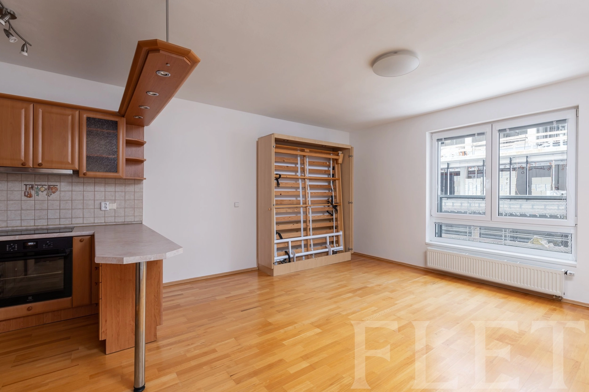Pronájem bytu 1+kk, 39 m² - Jemnická, Praha 4 - Michle