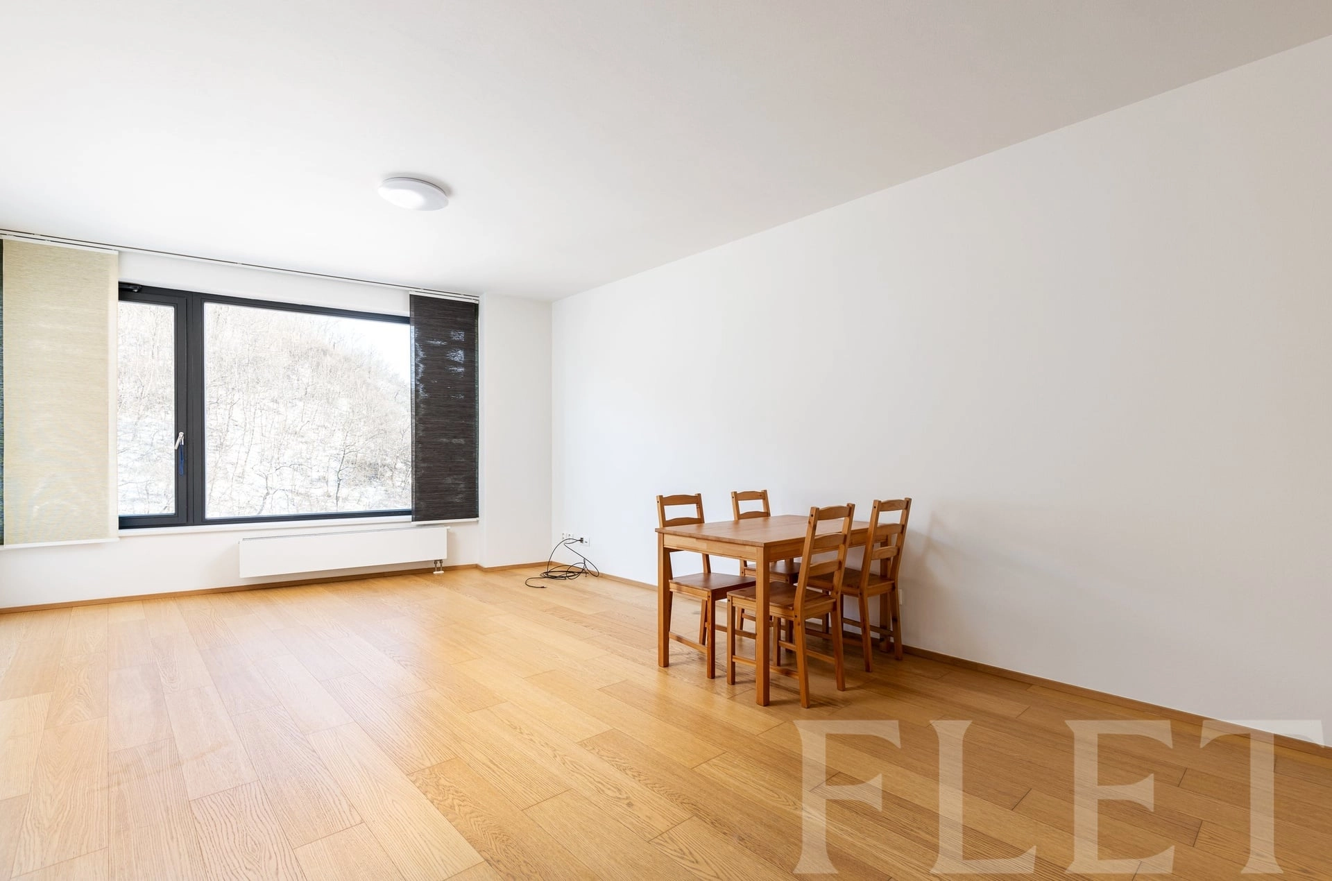 Pronájem bytu 1+kk, 43 m² s garážovým stáním - Nuselská, Praha 4 - Michle