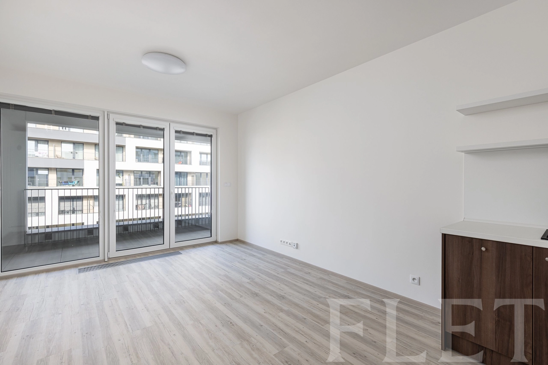 Pronájem bytu 1+kk 33 m², Poděbradská, Praha 9 - Hloubětín