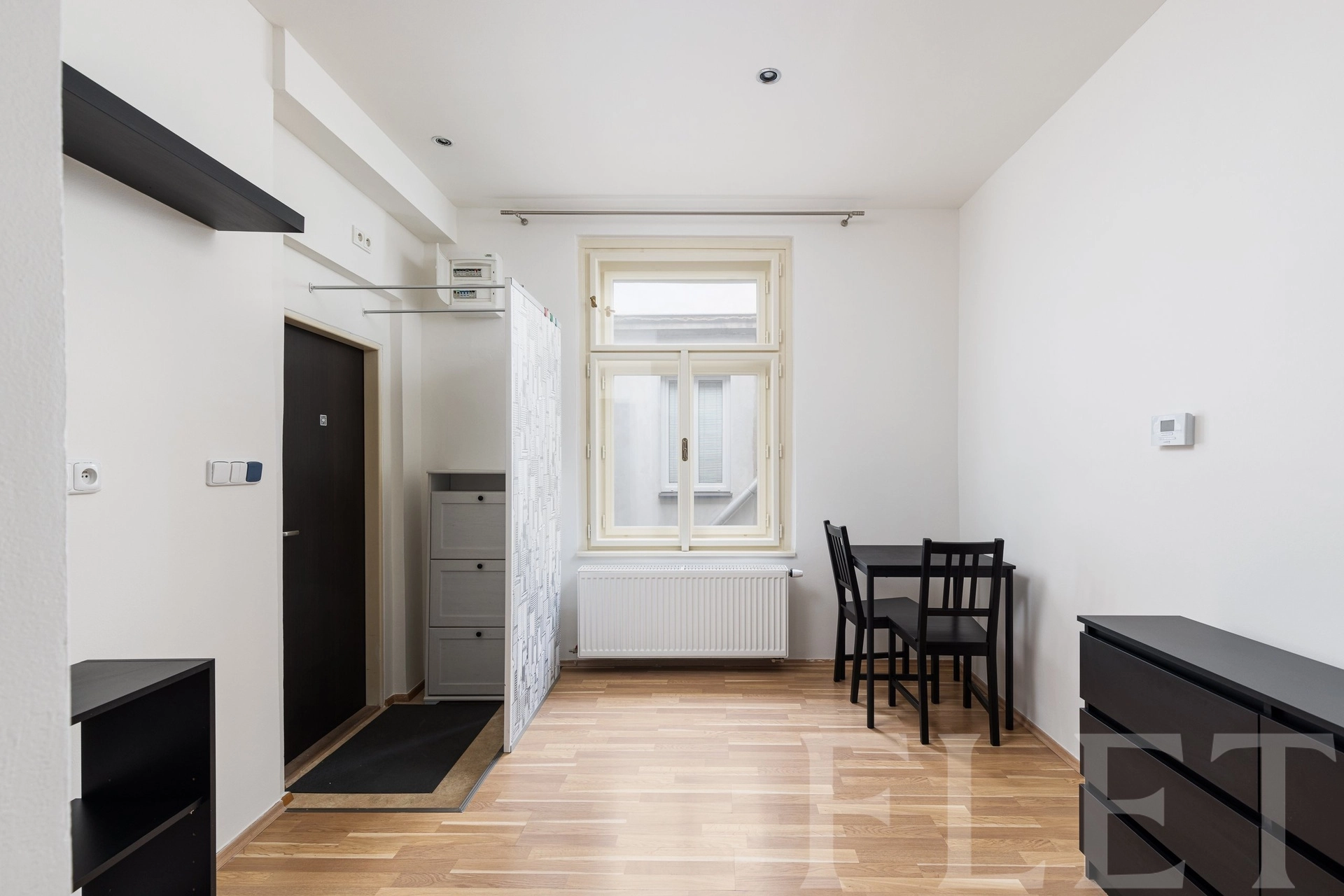 Pronájem byty 1+kk, 30 m² - Navrátilova, Praha 1 - Nové Město
