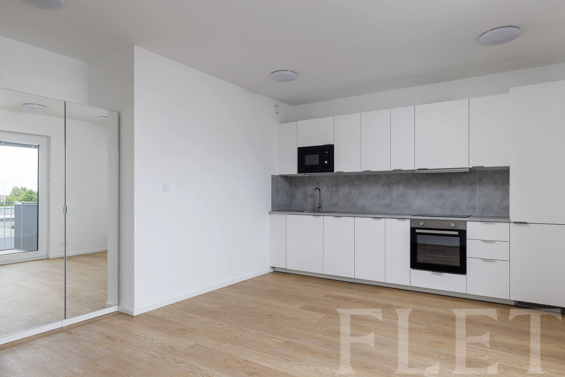 Pronájem byty 1+kk s balkónem, 37 m² - Hábova, Praha 13 - Stodůlky