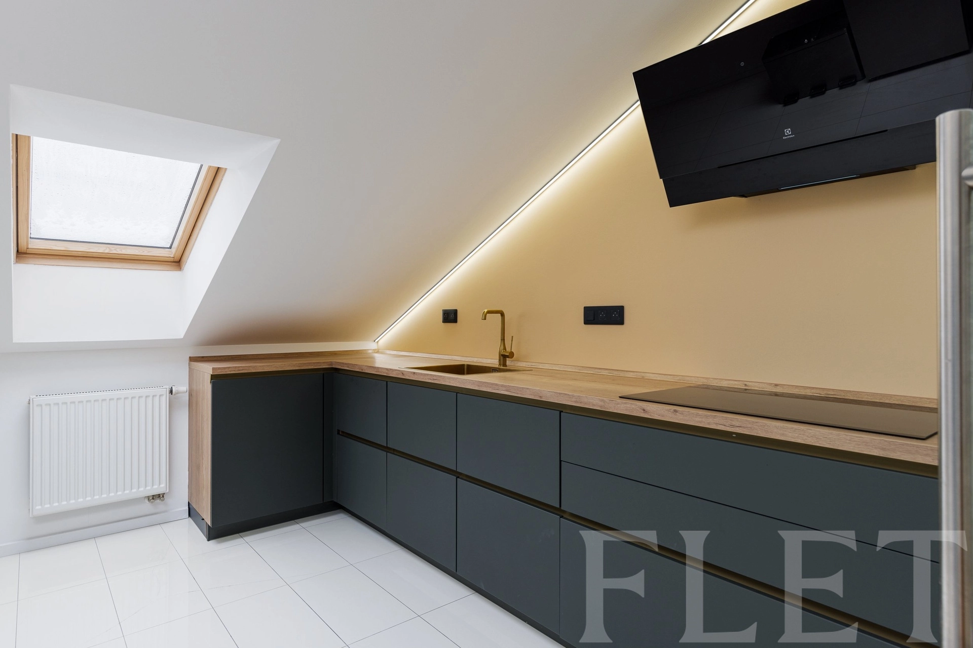 Pronájem bytu 3+kk, 63 m² s garážovým stáním - Na Popelce, Praha 5 - Smíchov