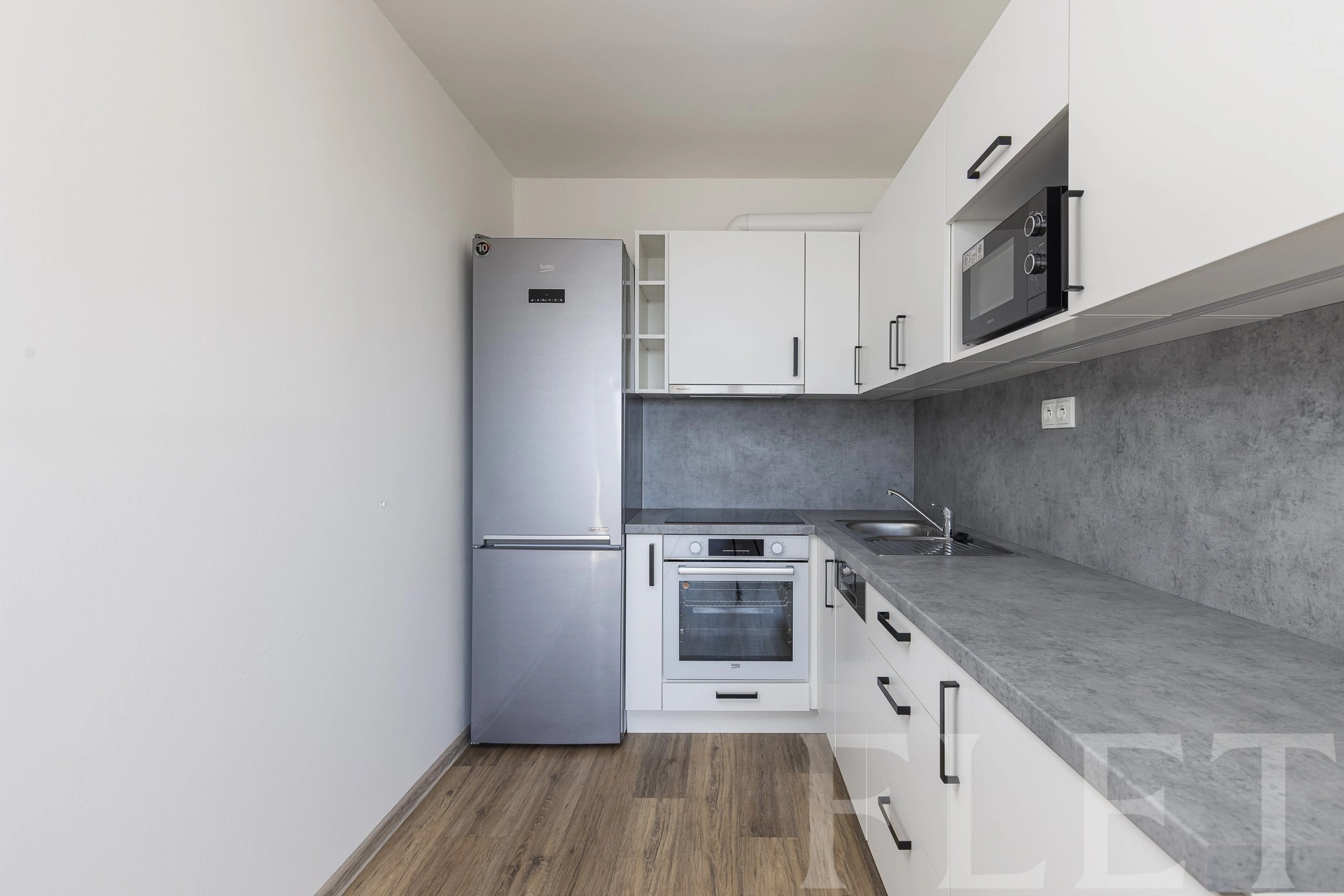Pronájem bytu 2+kk 41 m², Zárybská, Praha 9 - Prosek