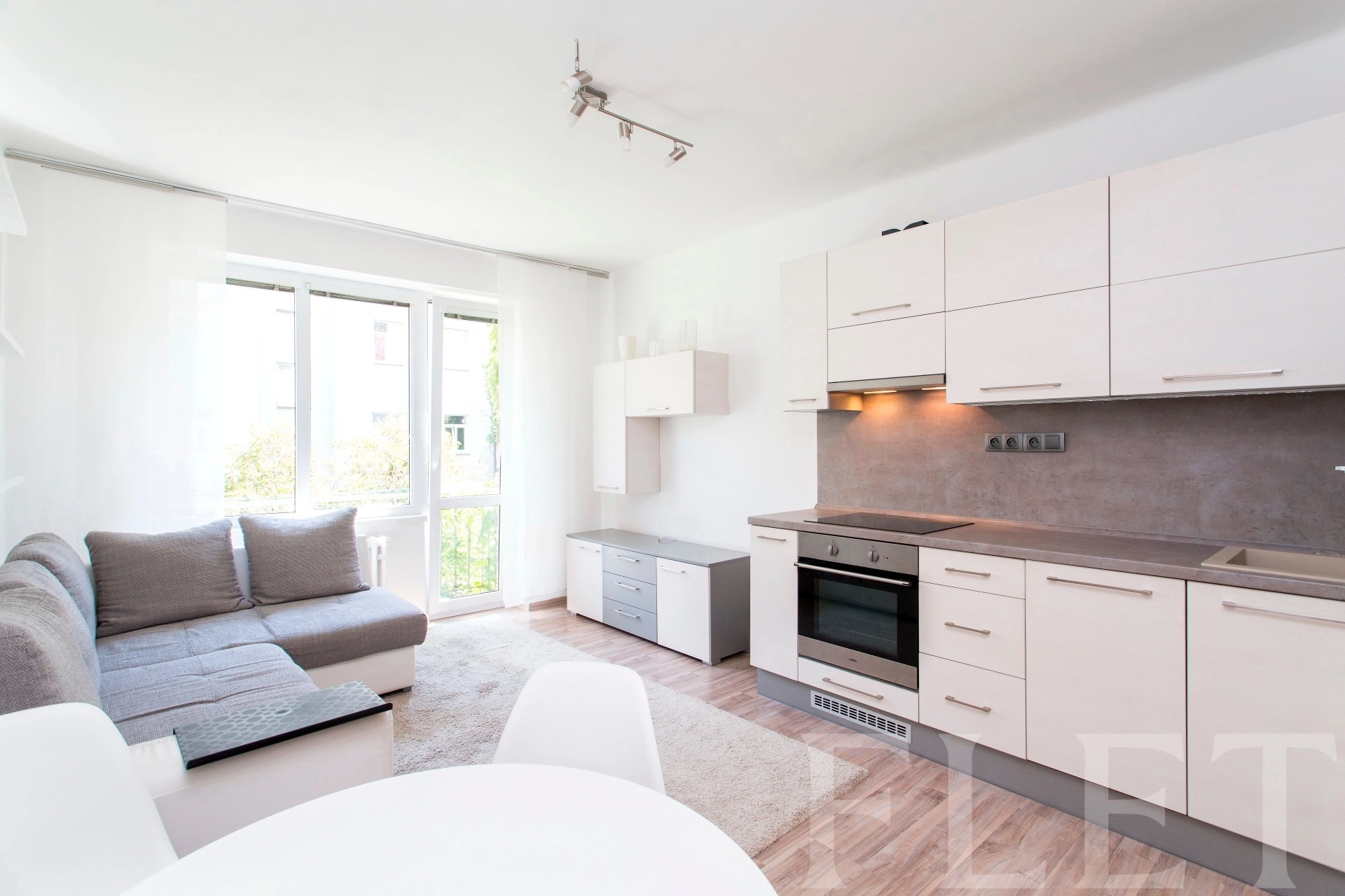 Prodej,  Byty 2+kk, 44m² s balkónem - Františka Kadlece, Praha 8 - Libeň