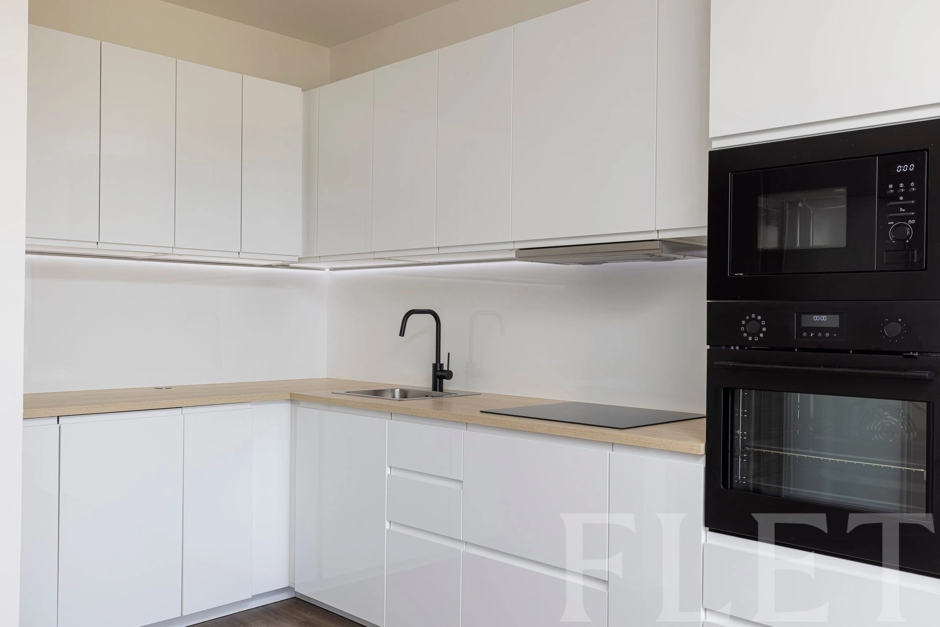 Pronájem bytu 2+kk 50 m², Arnošta Valenty, Praha - Černý Most