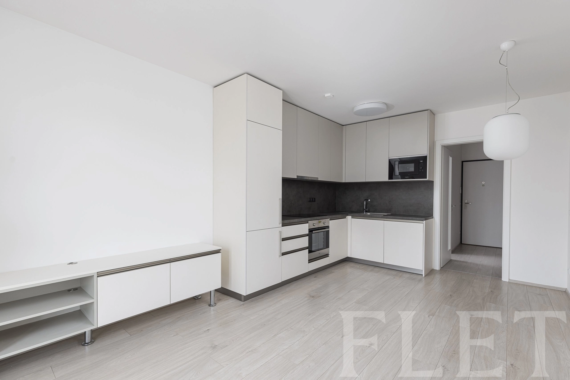 Pronájem bytu 2+kk 47 m², Hartigova, Praha 3 - Žižkov