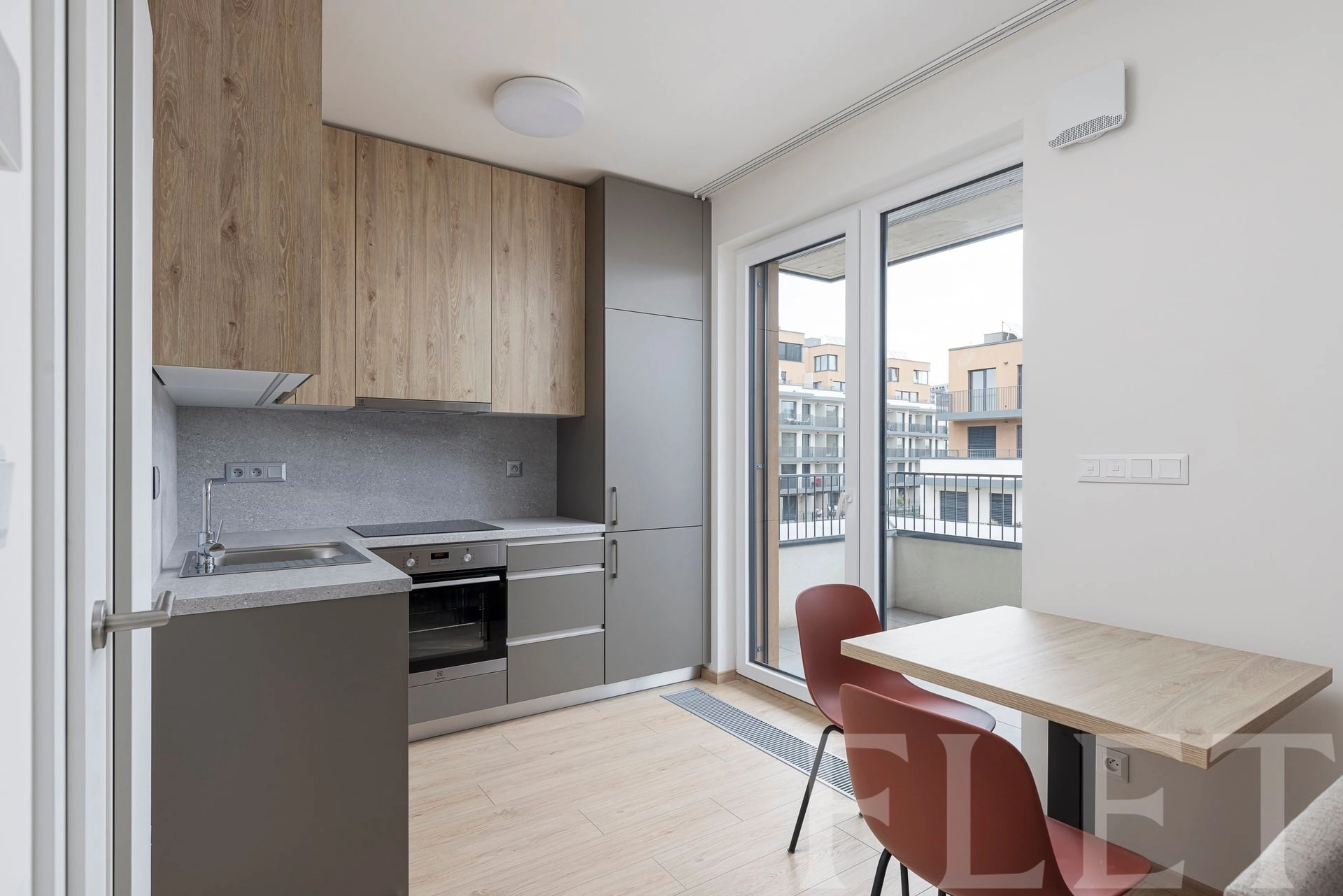 Pronájem bytu 1+kk 31 m², Haenkeho, Praha 5 - Řeporyje