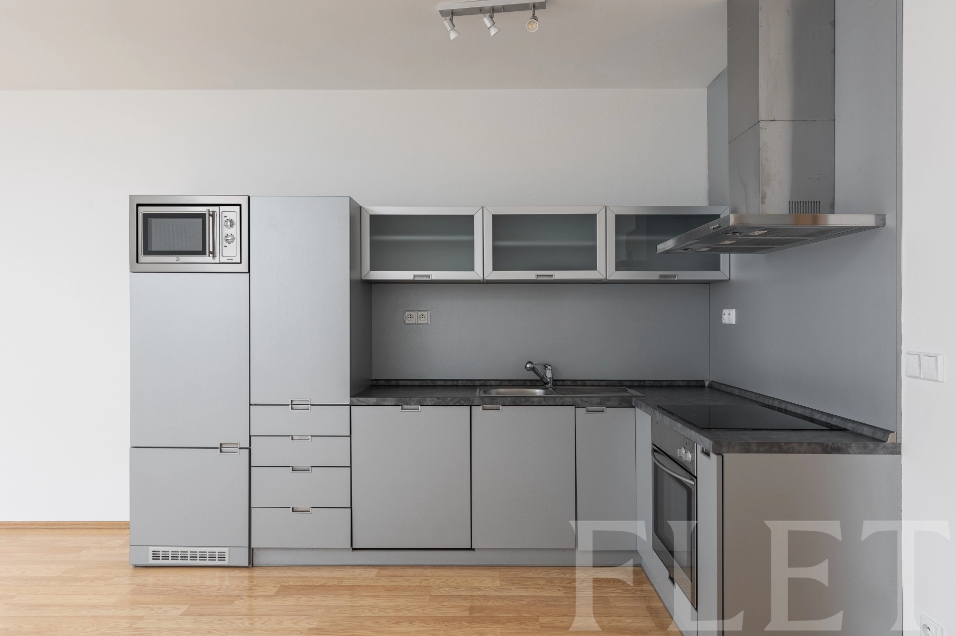 Pronájem, Byty 1+kk, 49 m² - Osadní, Praha 7 - Holešovice