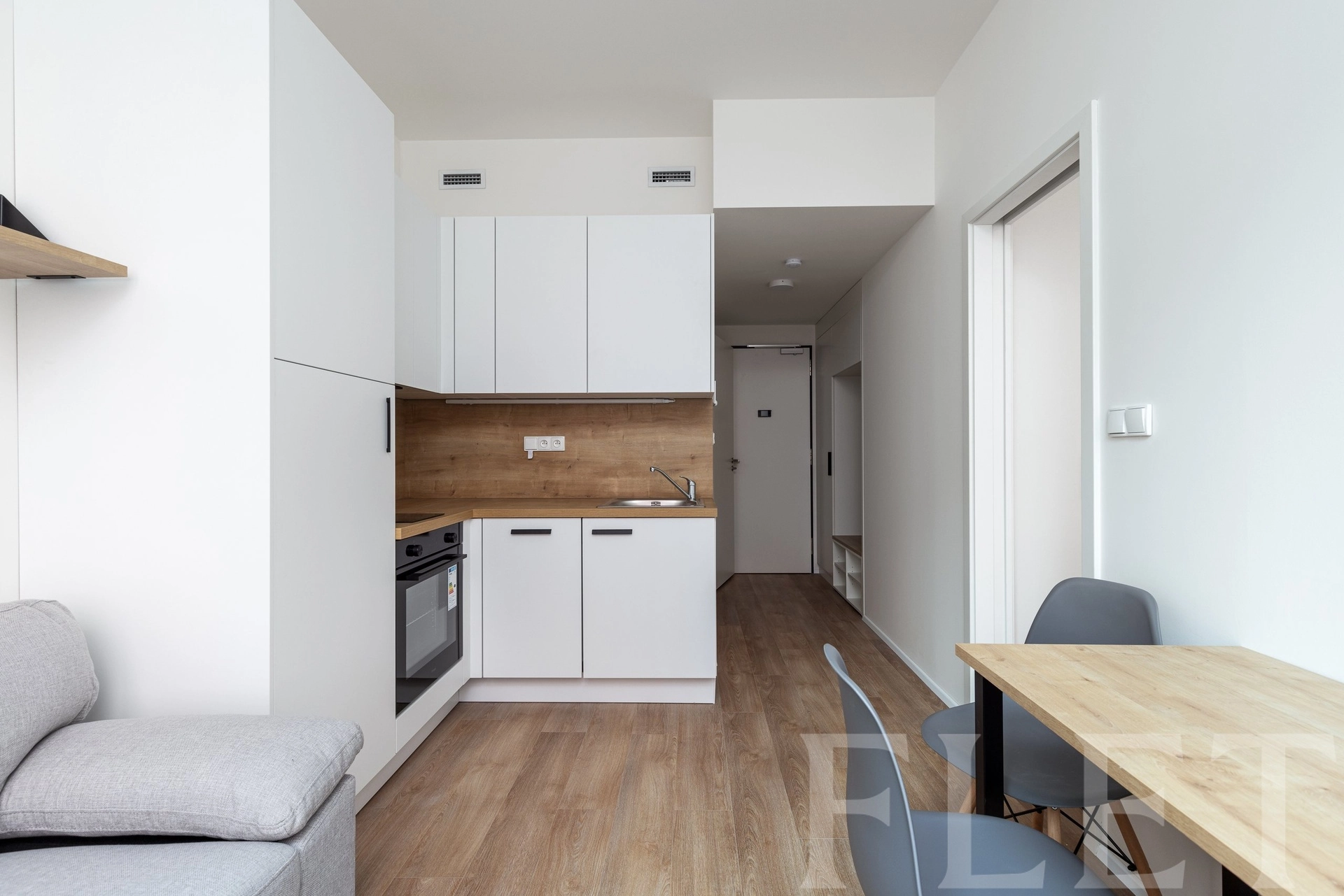 Pronájem, Byty 2+kk, 26 m² - Plzeňská, Praha 5 - Smíchov
