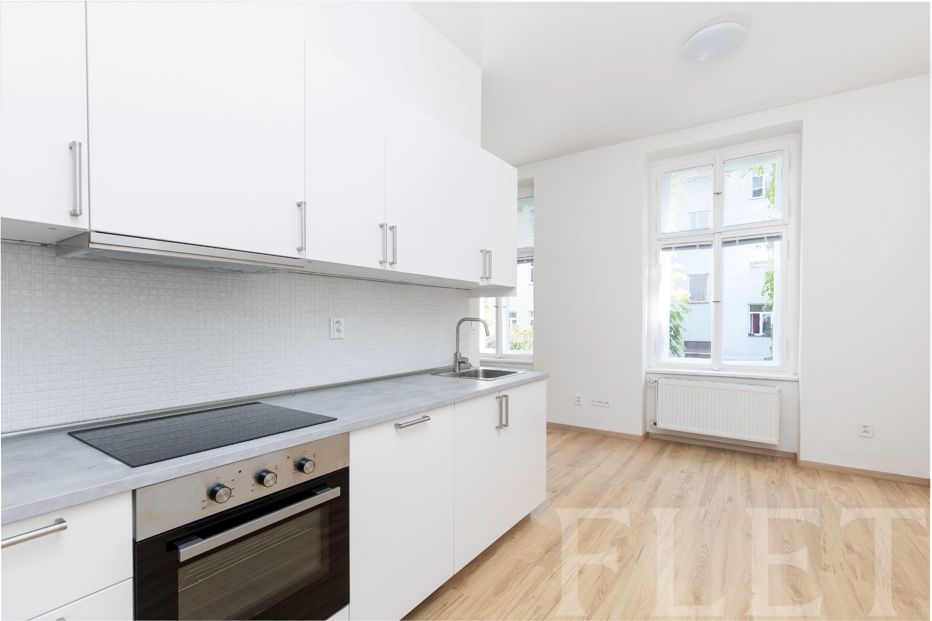 Pronájem, Byty 1+kk, 33 m² - Františka Kadlece, Praha 8 - Libeň