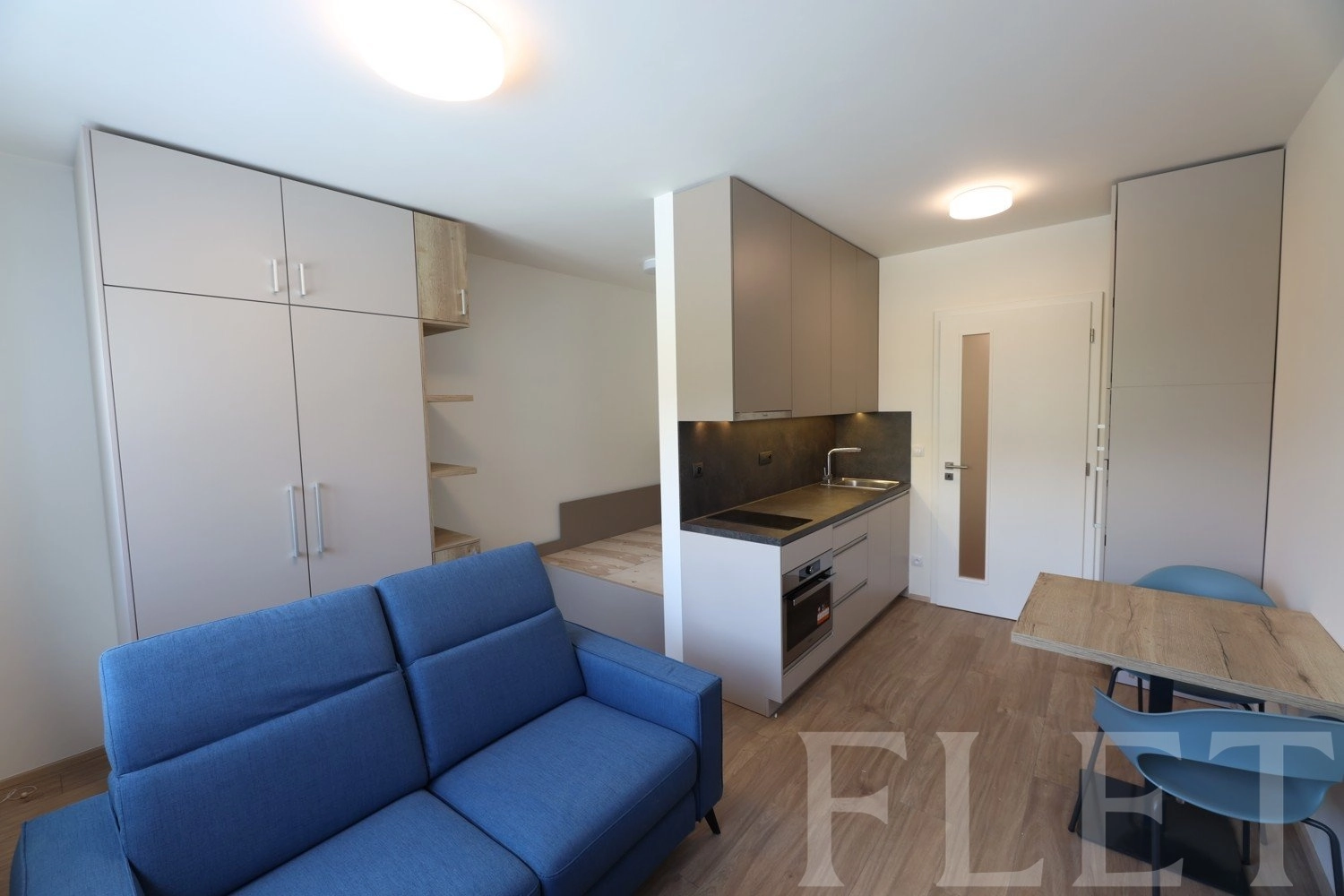 Pronájem bytu 1+kk 30 m², V Háji, Praha 7 - Holešovice