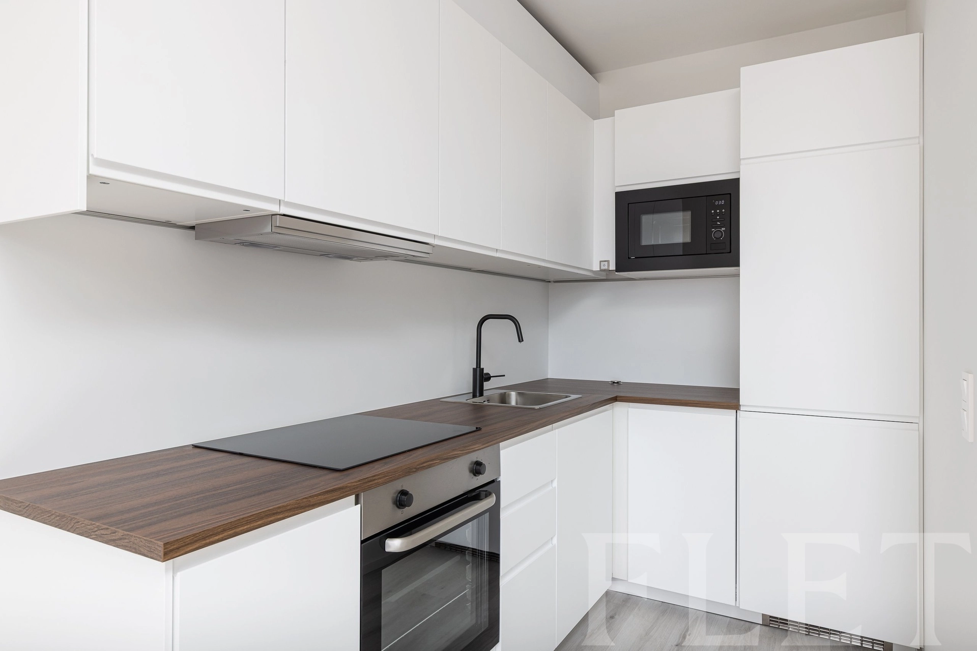 Pronájem bytu 1+kk 36 m², Waltariho, Praha 9 - Hloubětín