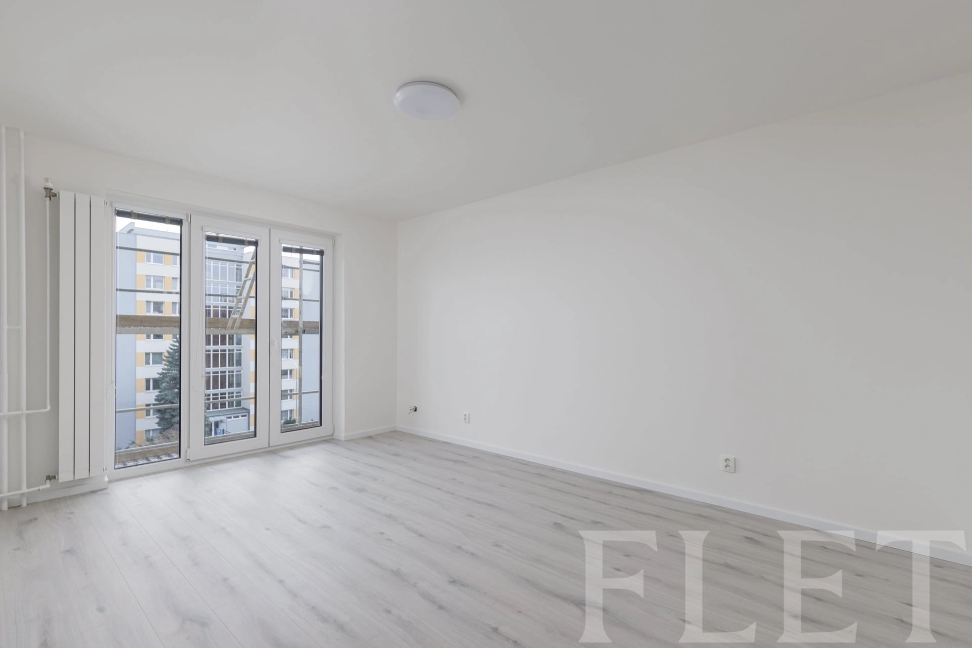 Pronájem byty 2+1 s balkónem, 53 m² - Hostýnská, Praha 10 - Strašnice