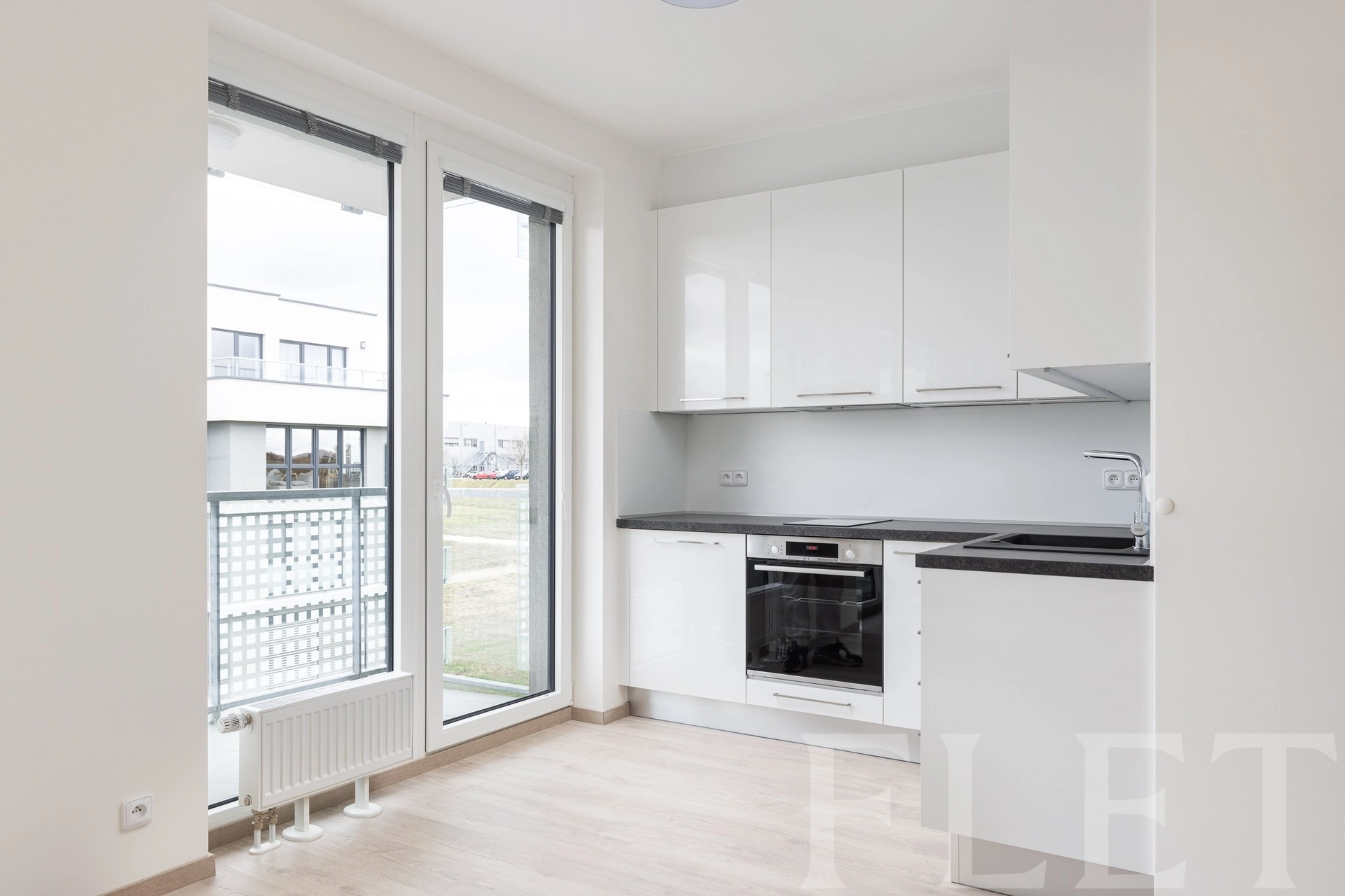 Pronájem, Byty 1+kk s balkonem, 33 m² - Thomasova, Praha 13 - Třebonice