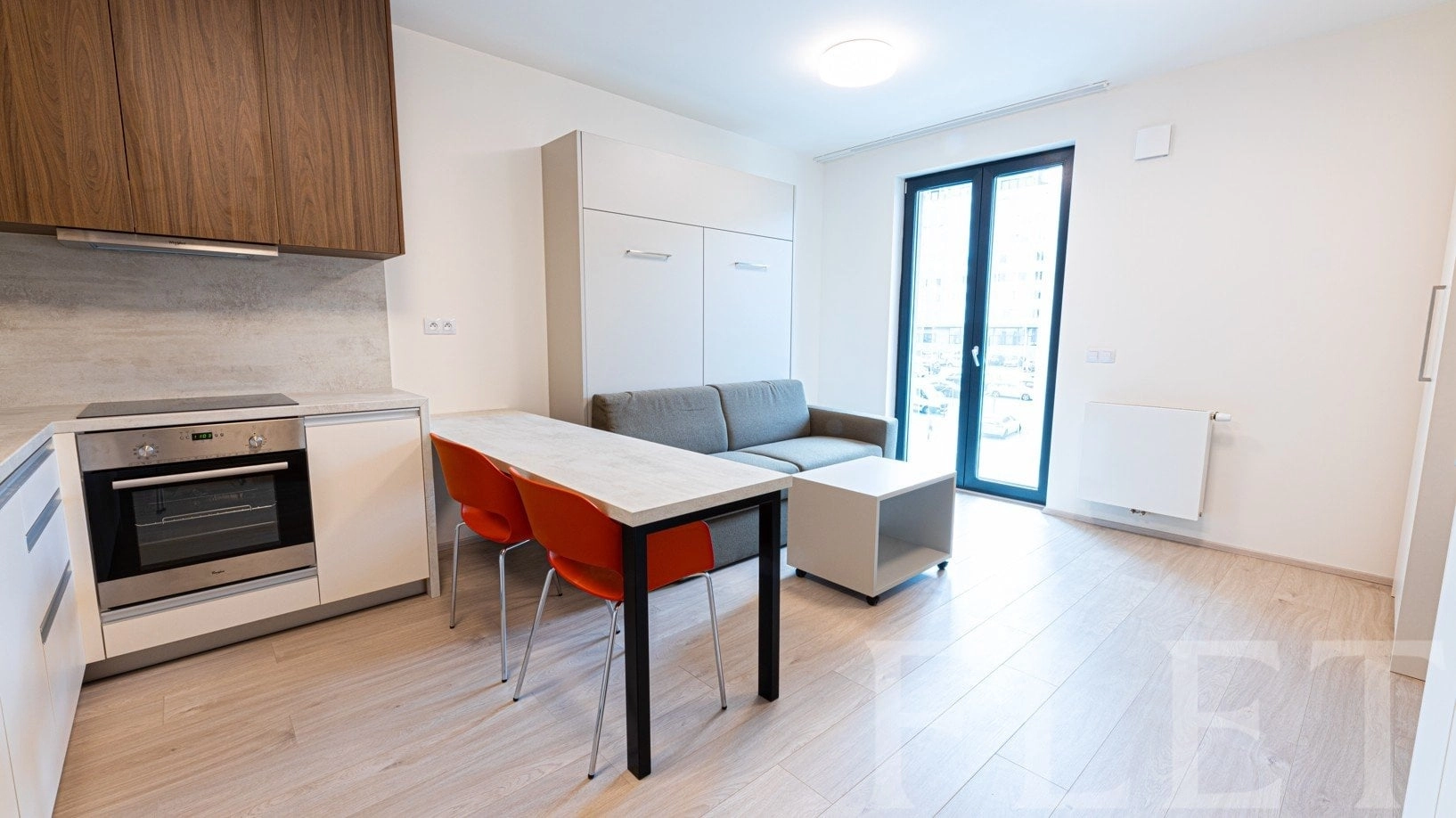 Pronájem bytu 1+kk 32 m², Hartigova, Praha 3 - Žižkov