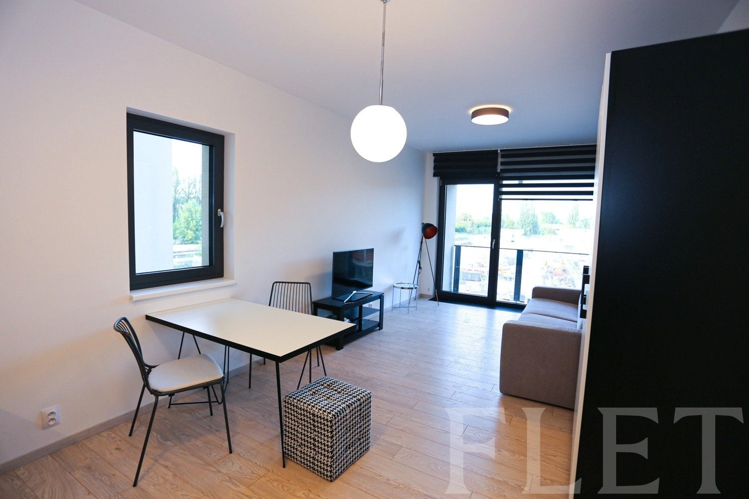 Pronájem bytu 1+kk 36 m², U Mlýnského kanálu, Praha 8 - Karlín